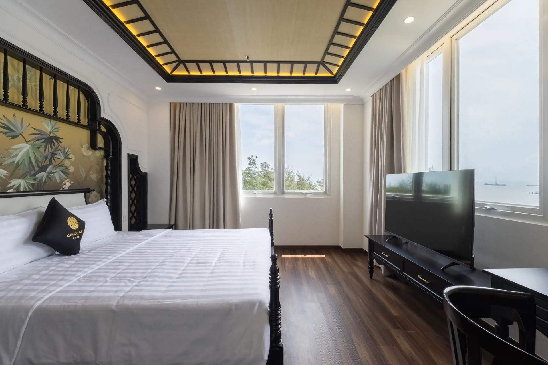 104 204 304 Ocean View + Park View